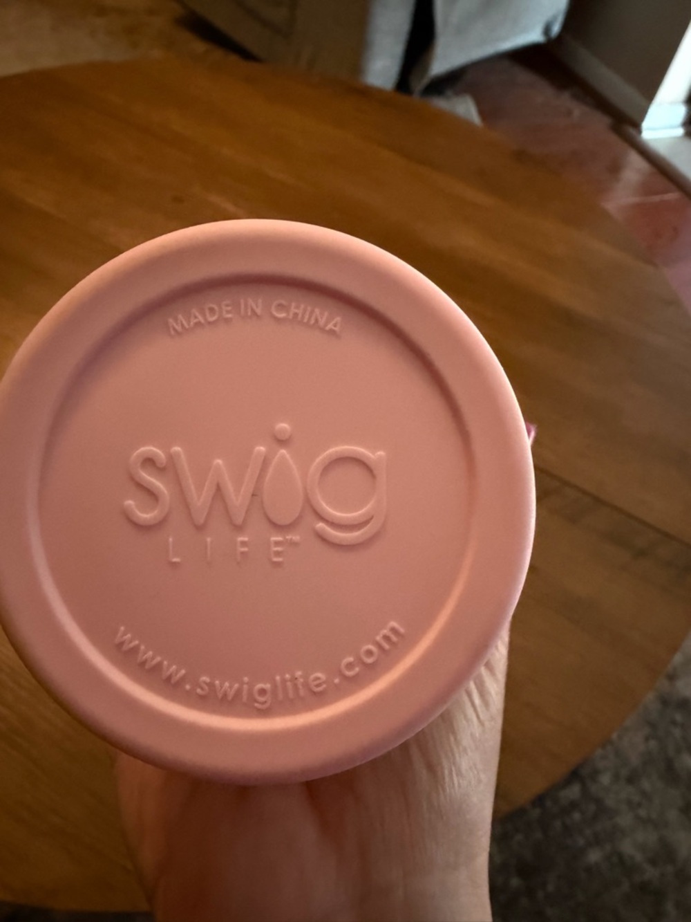 Swig Life Pink Smiley Stainless Travel Mug with Handle - Picture 4 of 4
